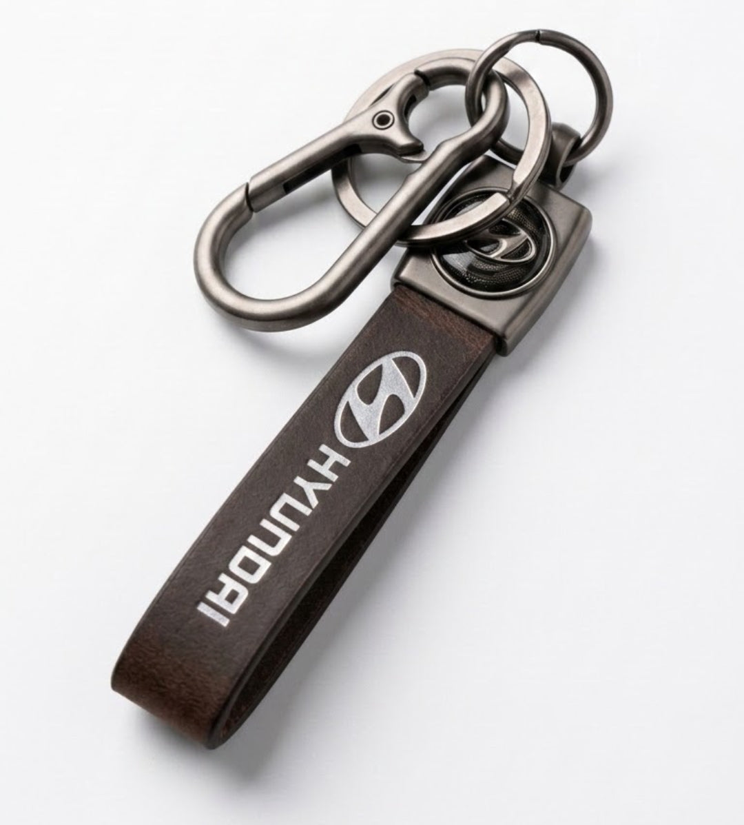 Premium Hyundai Leather Keychain with Heavy-Duty Carabiner Clip – Durable Black Wristlet Key Ring for Hyundai Creta, i20, Verna & Tucson Fobs