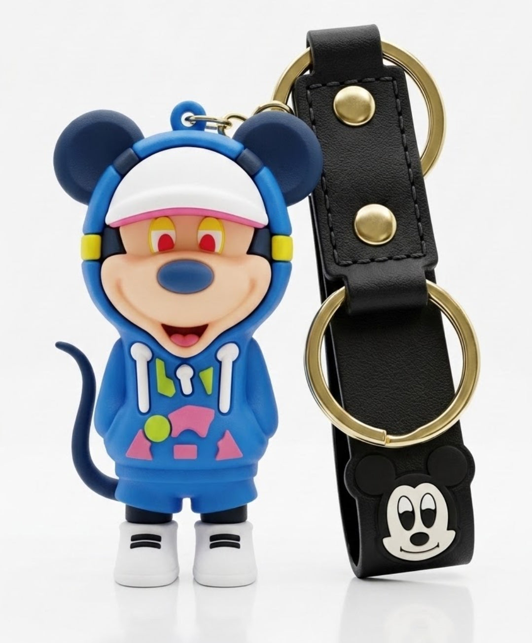 Streetwear Cartoon Mouse Silicone Keychain with Faux Leather Wrist Strap – Cute Hip-Hop Hoodie Mouse Backpack Charm & Car Key Ring Accessory
